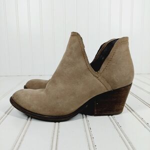 Steve Madden Adelphie Leather Almond Toe Cut Out Ankle  Booties  E979